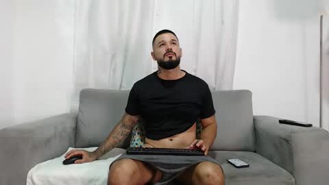 Snapshot of handsomen69 chatting on March 2026 02:17:02 AM Handsomen online show from March 2026 02:17:02 AM