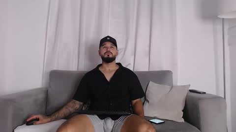 Snapshot of handsomen69 chatting on March 2026 12:15:01 AM Handsomen online show from March 2026 12:15:01 AM