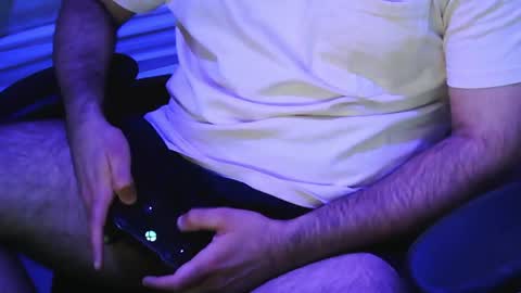 handyman732438 online show from April 2026 10:23:01 PM