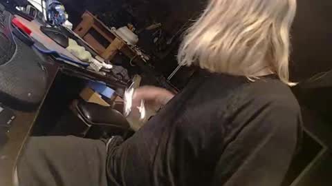 handystud33 online show from April 2026 10:03:01 AM