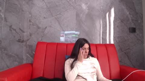 Hanna online show from October 2025 07:01:02 PM