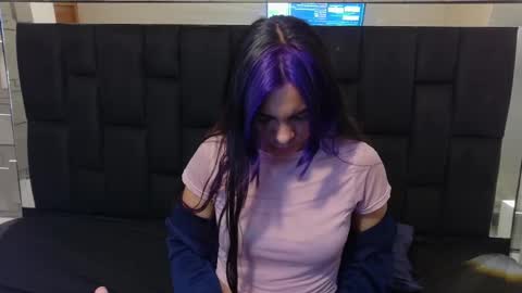 Hanna online show from November 2025 08:29:01 PM