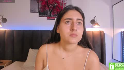 hanna__evans_ online show from July 2026 12:30:01 PM