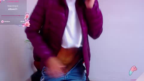 Sara online show from December 2024 05:11:01 PM