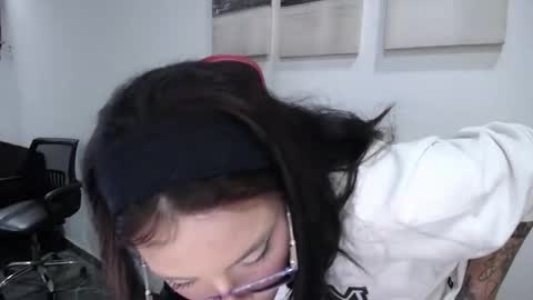 Snapshot of hanna_hot77 chatting on March 2026 10:31:02 PM mara online show from March 2026 10:31:02 PM