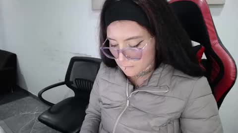Snapshot of hanna_hot77 chatting on March 2026 09:59:01 PM mara online show from March 2026 09:59:01 PM