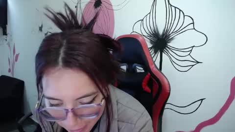 Snapshot of hanna_hot77 chatting on May 2026 01:28:02 PM mara online show from May 2026 01:28:02 PM