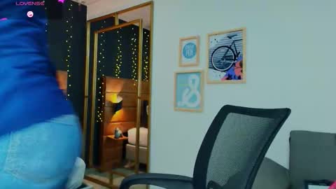 Hanna online show from March 2026 06:58:02 PM