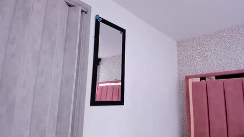  H A N N A  online show from November 2025 07:46:02 PM