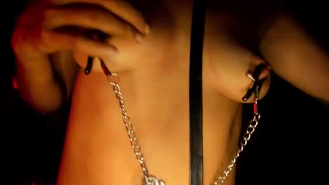 Snapshot of hanna_slut chatting on February 2025 01:08:01 AM EVA online show from February 2025 01:08:01 AM