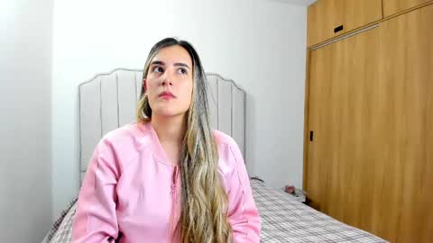 Hanna online show from December 2024 09:21:01 AM