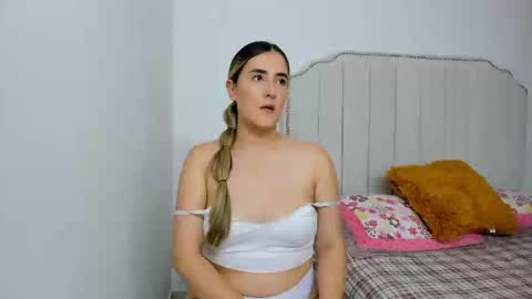 Hanna online show from January 2025 11:39:02 PM