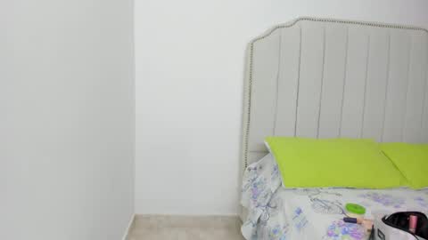 Hanna online show from February 2025 03:42:02 PM