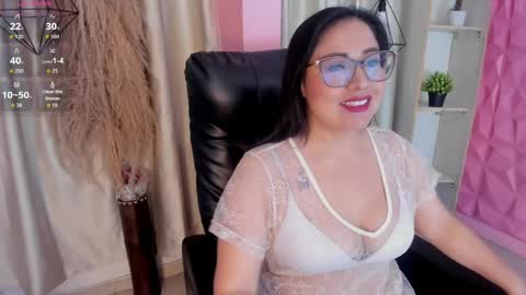 hannabackerr online show from May 2026 01:07:01 PM