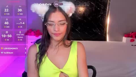 hannacooper3 online show from September 2025 06:07:01 PM