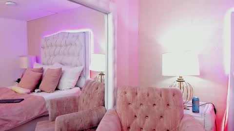 HannaDawsons online show from January 2025 06:42:01 AM