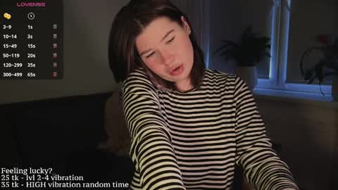 Snapshot of hannah_allin chatting on April 2026 12:43:01 PM Hannah Allin online show from April 2026 12:43:01 PM