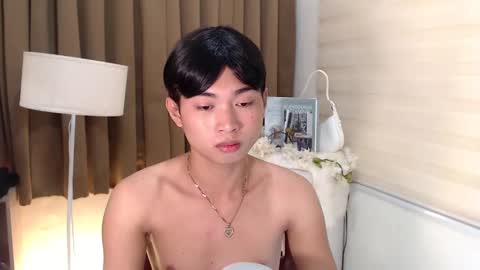 Snapshot of hannah_davis69 chatting on December 2024 07:16:01 PM Alex online show from December 2024 07:16:01 PM