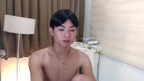 Snapshot of hannah_davis69 chatting on December 2024 05:22:01 PM Alex online show from December 2024 05:22:01 PM