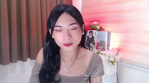 Snapshot of hannah_davis69 chatting on January 2025 04:04:01 AM Alex online show from January 2025 04:04:01 AM