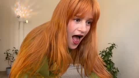 hannah levis  online show from April 2026 09:41:02 AM