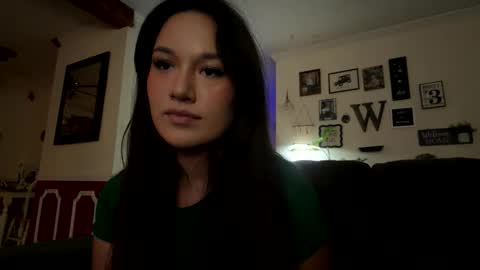 Snapshot of hannahbbgirl chatting on March 2026 07:52:02 AM hannahbbgirl online show from March 2026 07:52:02 AM