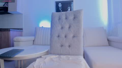 Hannah  online show from January 2025 02:53:02 PM