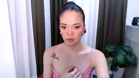 HANNAH online show from May 2026 01:56:01 AM