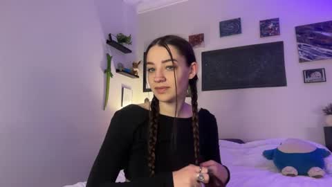 Hannah Taylor online show from February 2026 09:49:01 PM