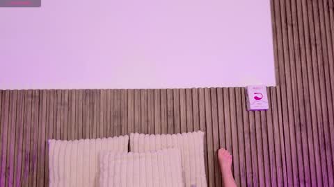 HELEN online show from February 2026 01:44:01 PM