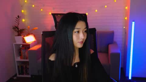 hannarosie online show from November 2025 07:12:01 PM