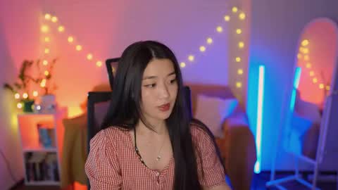 hannarosie online show from April 2026 07:17:02 PM