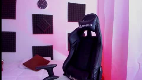 Hanna  online show from September 2025 09:07:02 PM