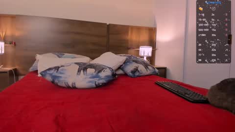 taylor live   online show from March 2025 12:27:02 AM