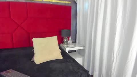 Snapshot of hanny_milf_ chatting on February 2025 11:50:01 AM HANNY online show from February 2025 11:50:01 AM