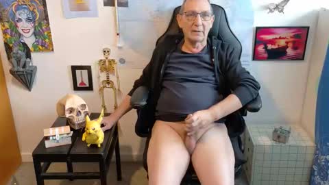 charly online show from September 2025 10:50:01 AM