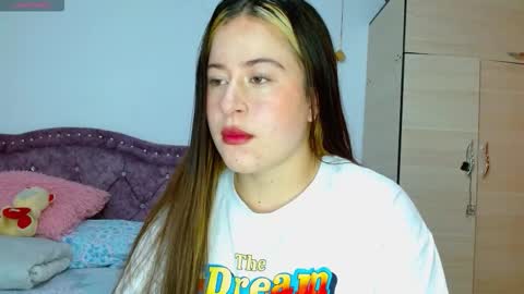 isabella   online show from October 2025 12:38:02 PM