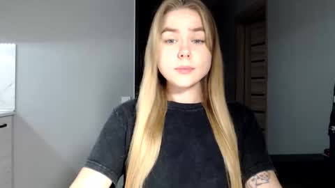 Snapshot of happy_fox_ chatting on November 2025 07:08:02 PM happy_fox_ online show from November 2025 07:08:02 PM