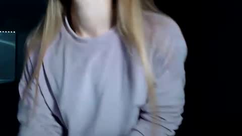 Snapshot of happy_fox_ chatting on November 2025 06:09:02 PM happy_fox_ online show from November 2025 06:09:02 PM