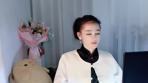 Snapshot of happyflower802318 chatting on April 2026 02:25:01 PM Daisy online show from April 2026 02:25:01 PM