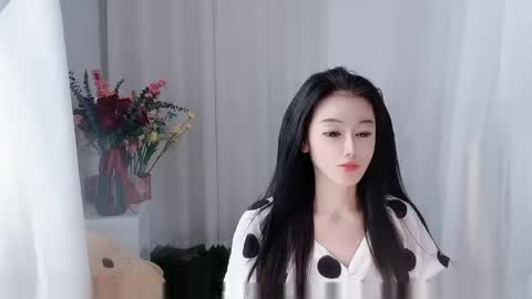 Snapshot of happyflower802318 chatting on May 2026 12:41:01 AM Daisy online show from May 2026 12:41:01 AM