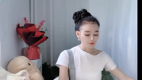 Snapshot of happyflower802318 chatting on May 2026 02:42:01 AM Daisy online show from May 2026 02:42:01 AM