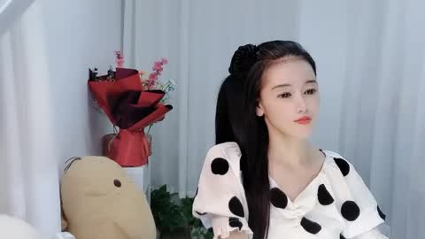 Snapshot of happyflower802318 chatting on May 2026 02:35:02 PM Daisy online show from May 2026 02:35:02 PM