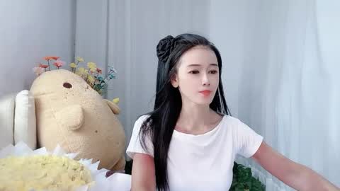 Snapshot of happyflower802318 chatting on June 2026 02:27:01 AM Daisy online show from June 2026 02:27:01 AM