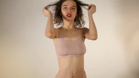 Evy  online show from April 2026 11:59:02 PM