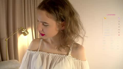 Evy  online show from April 2026 10:56:02 PM