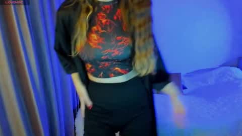 Stephanie online show from October 2025 06:50:02 PM