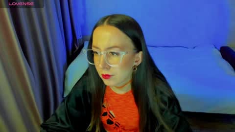 Stephanie online show from April 2026 07:07:01 PM