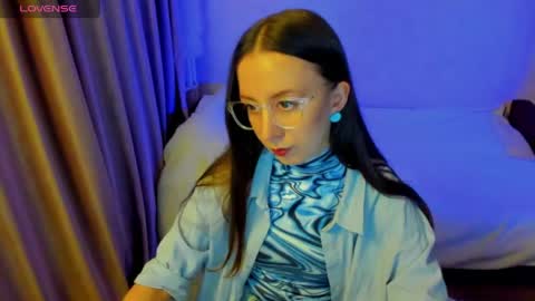 Stephanie online show from April 2026 06:59:02 PM