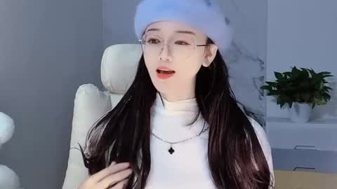 Daisy online show from December 2024 03:43:01 AM